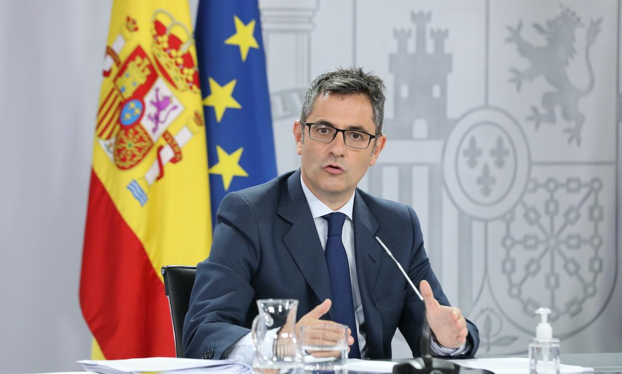 El ministro de la Presidencia, Relaciones con las Cortes y Memoria Democrática; Félix Bolaños, interviene en una rueda de prensa posterior al Consejo de Ministros