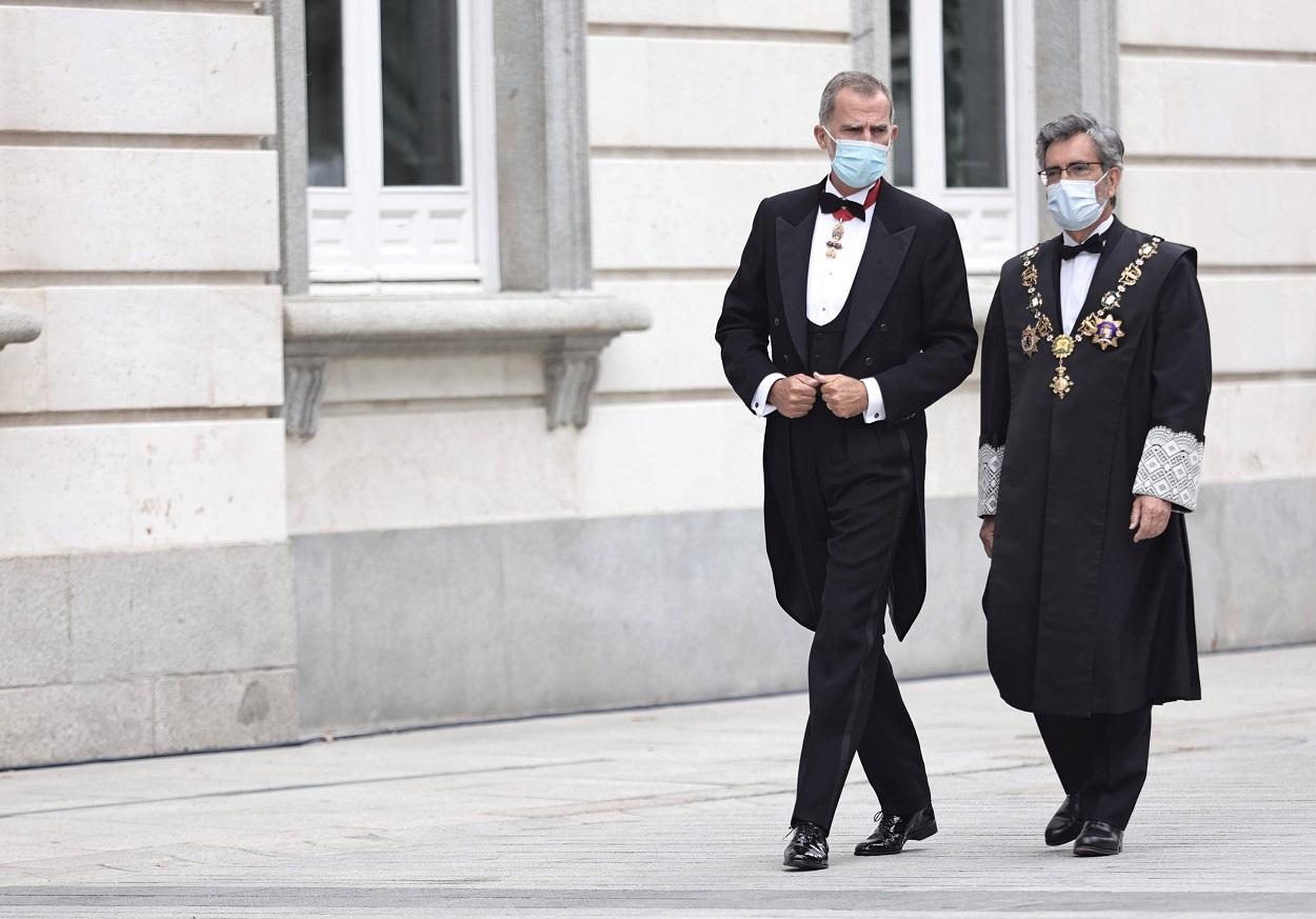 El rey Felipe y Carlos Lesmes, presidente del Tribunal Supremo, dan inicio al año judicial. EP