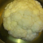 Coliflor con vinagreta de atún y perdiz caliente con ensalada de verduras