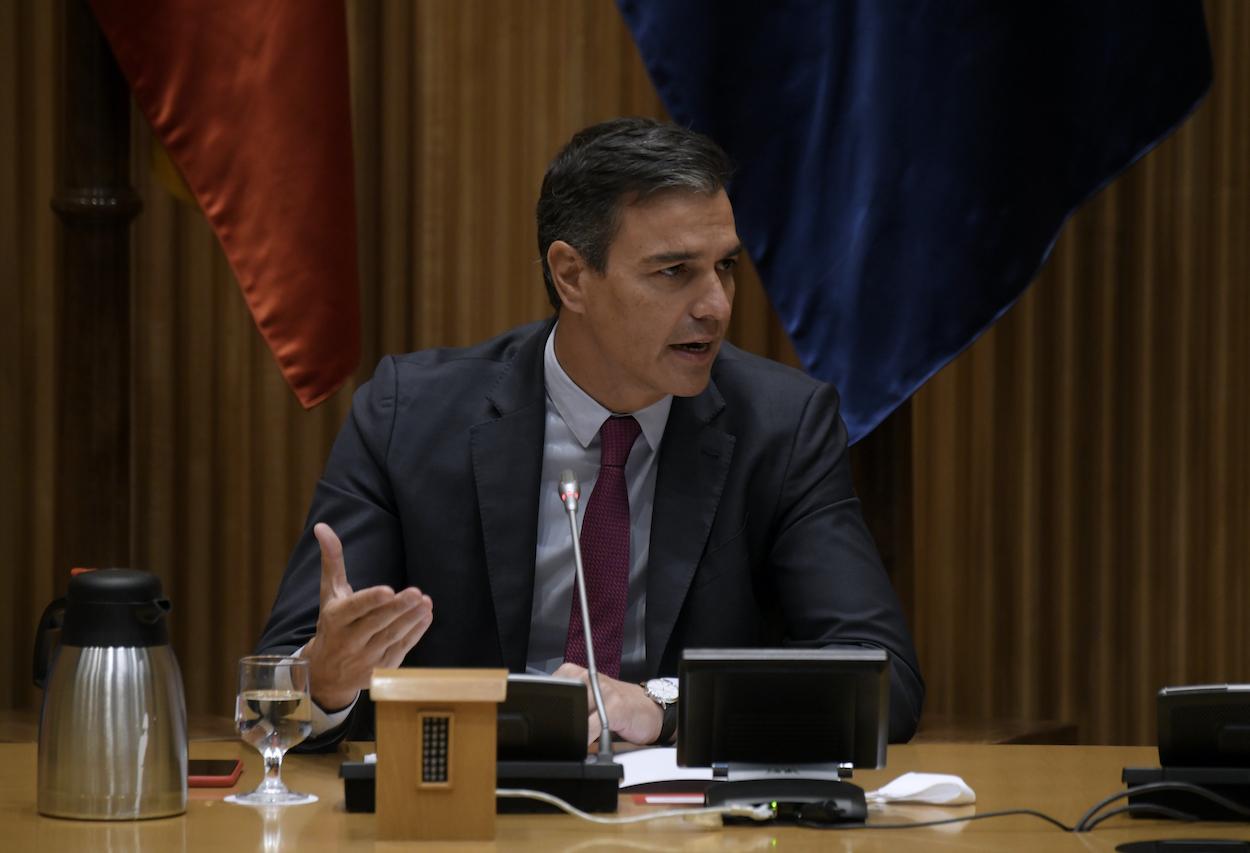 El secretario general del PSOE y presidente del Gobierno, Pedro Sánchez, interviene en la reunión interparlamentaria del Grupo Parlamentario Socialista 
