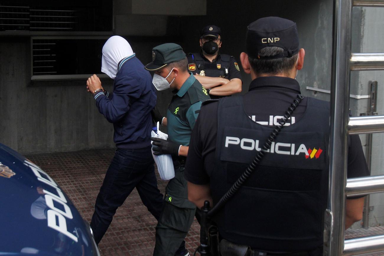 Uno de los investigados por la muerte de Samuel Luiz llegando a los juzgados de A Coruña el pasado 5 de agosto (Foto: Europa Press).