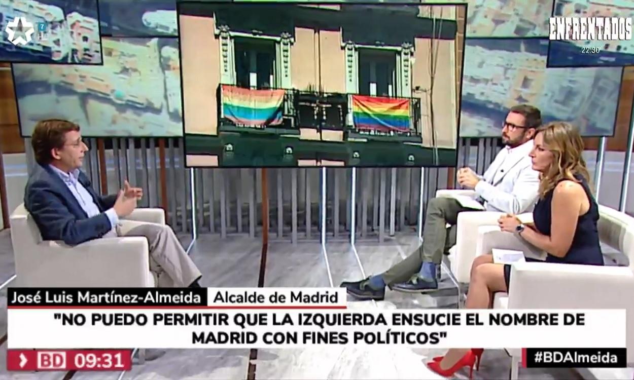 Almeida durante una entrevista en Telemadrid.