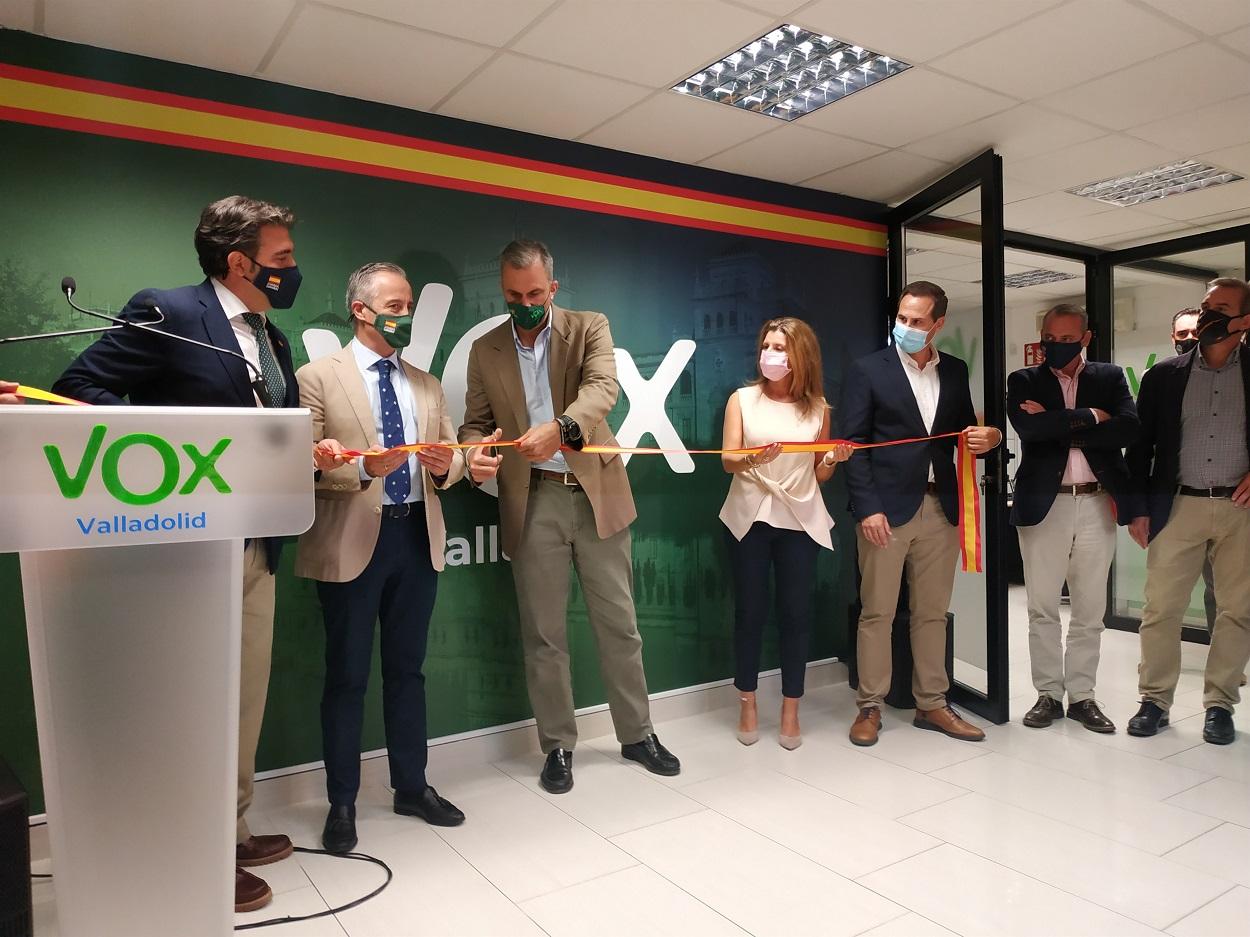 Javier Ortega Smith, durante la inauguración de la sede de VOX en Valladolid. Fuente: Europa Press.