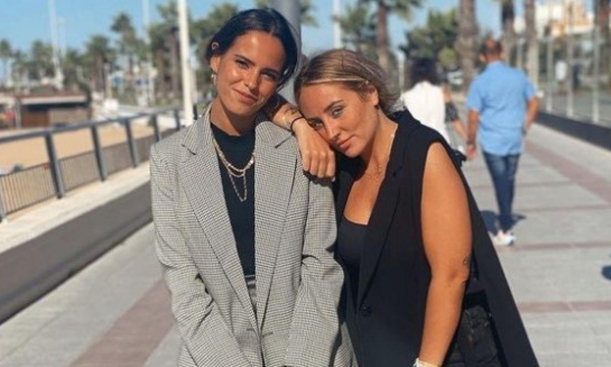 Gloria Camila y Rocío Flores juntas en Chipiona - Instagram 