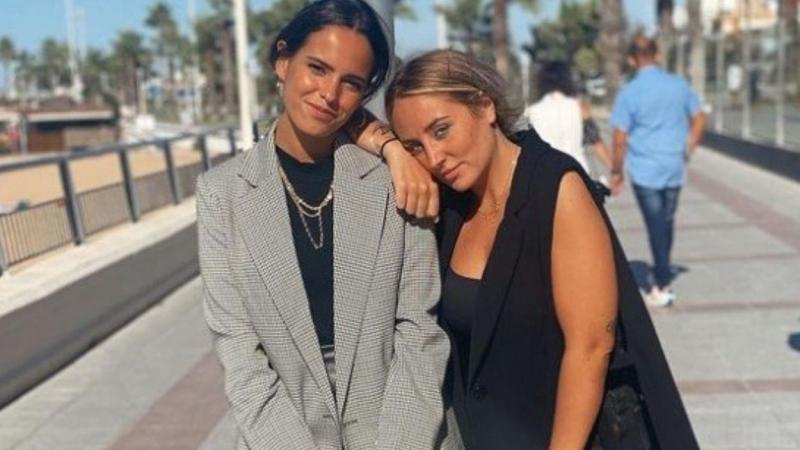 Gloria Camila y Rocío Flores juntas en Chipiona - Instagram