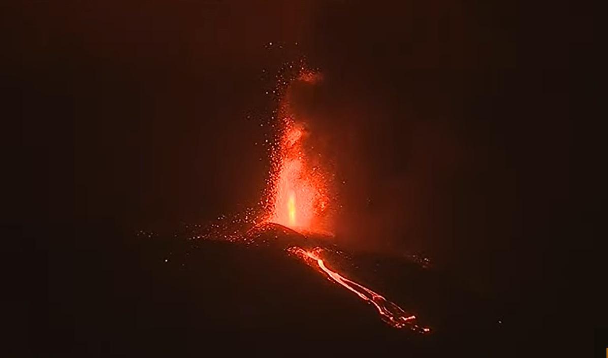 El volcán de La Palma intensifica su actividad. RTVE.