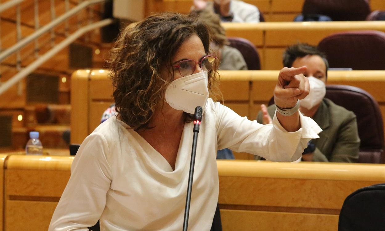 La ministra de Hacienda y Función Pública, María Jesús Montero, interviene en una sesión de Control al Gobierno en el Senado. EP