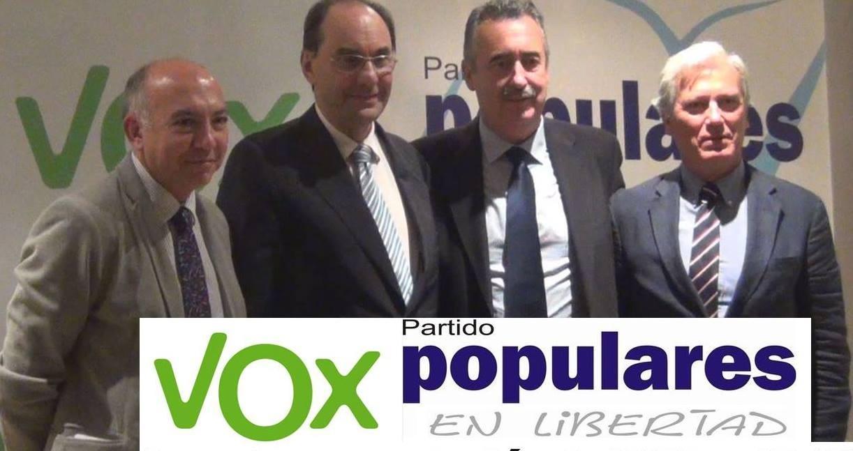 Ignacio Velázquez (2d), junto a Alejo Vidal Quadras, cuando apoyaban a Vox. 
