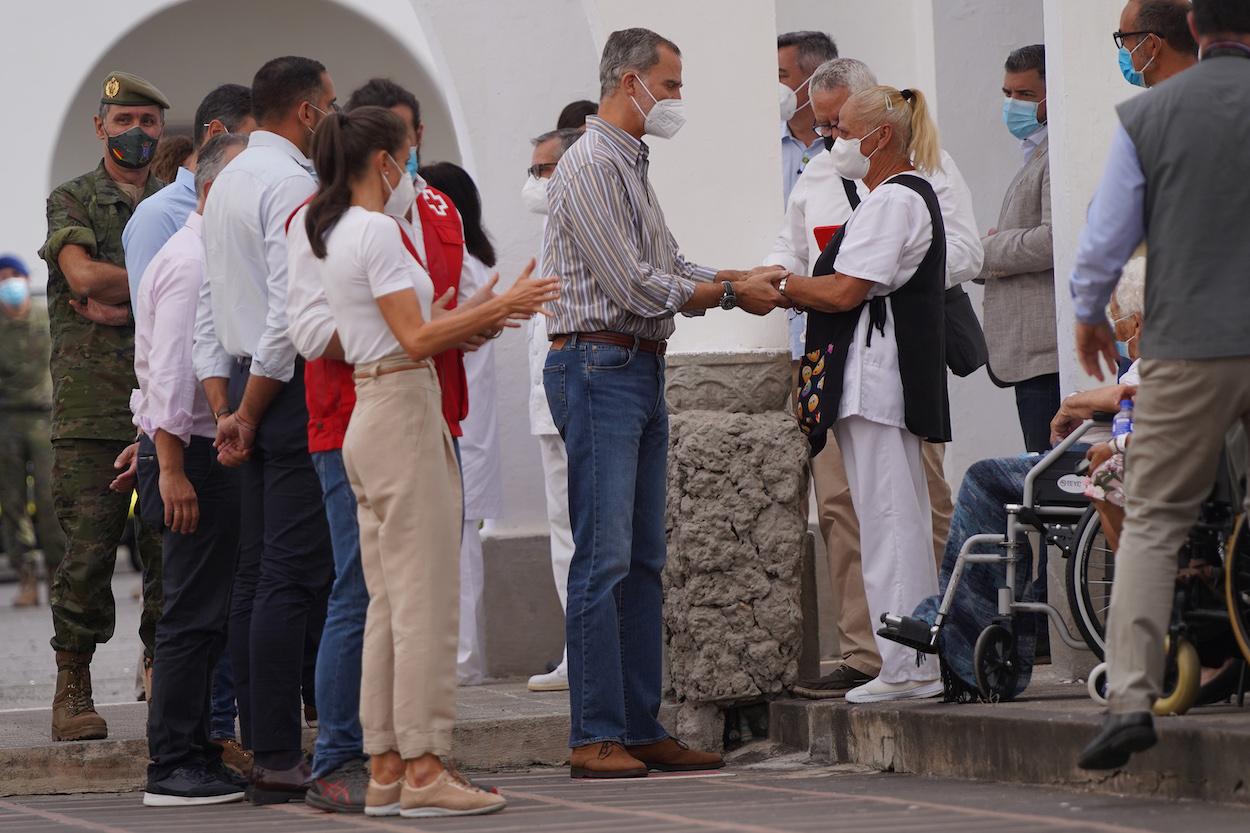 Los reyes viajan a La Palma para conocer la situación tras la erupción. Europa Press