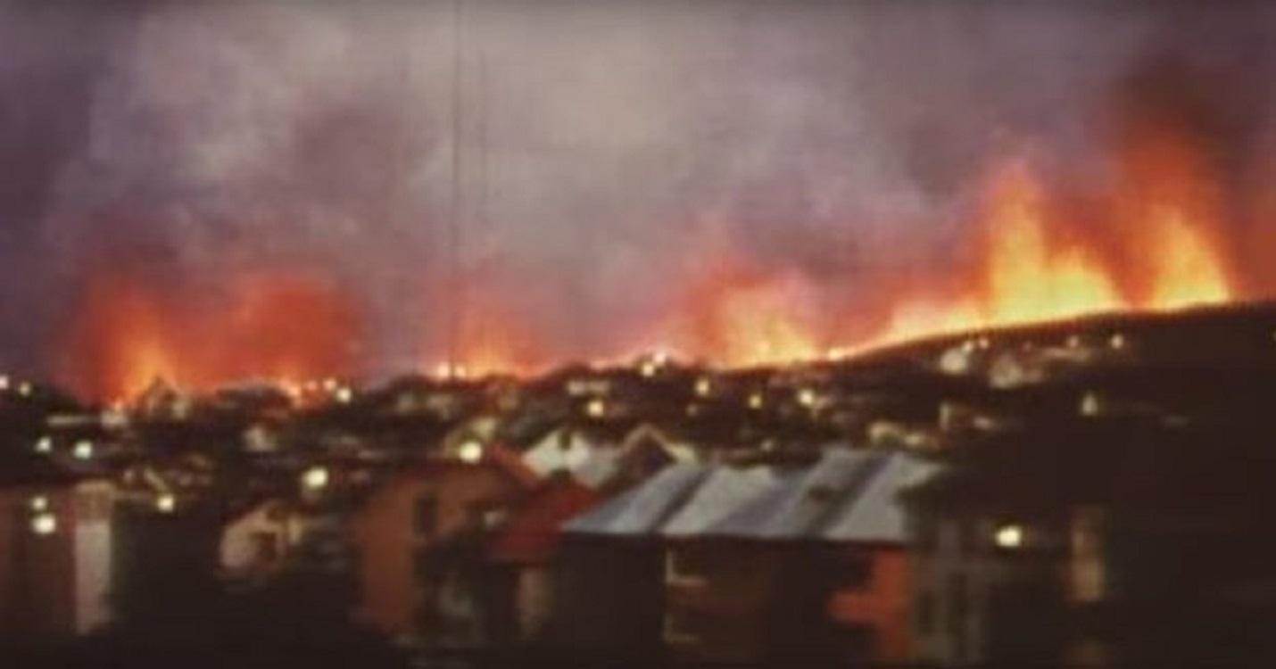 Isla de Heimaey durante la erupción de 1973.