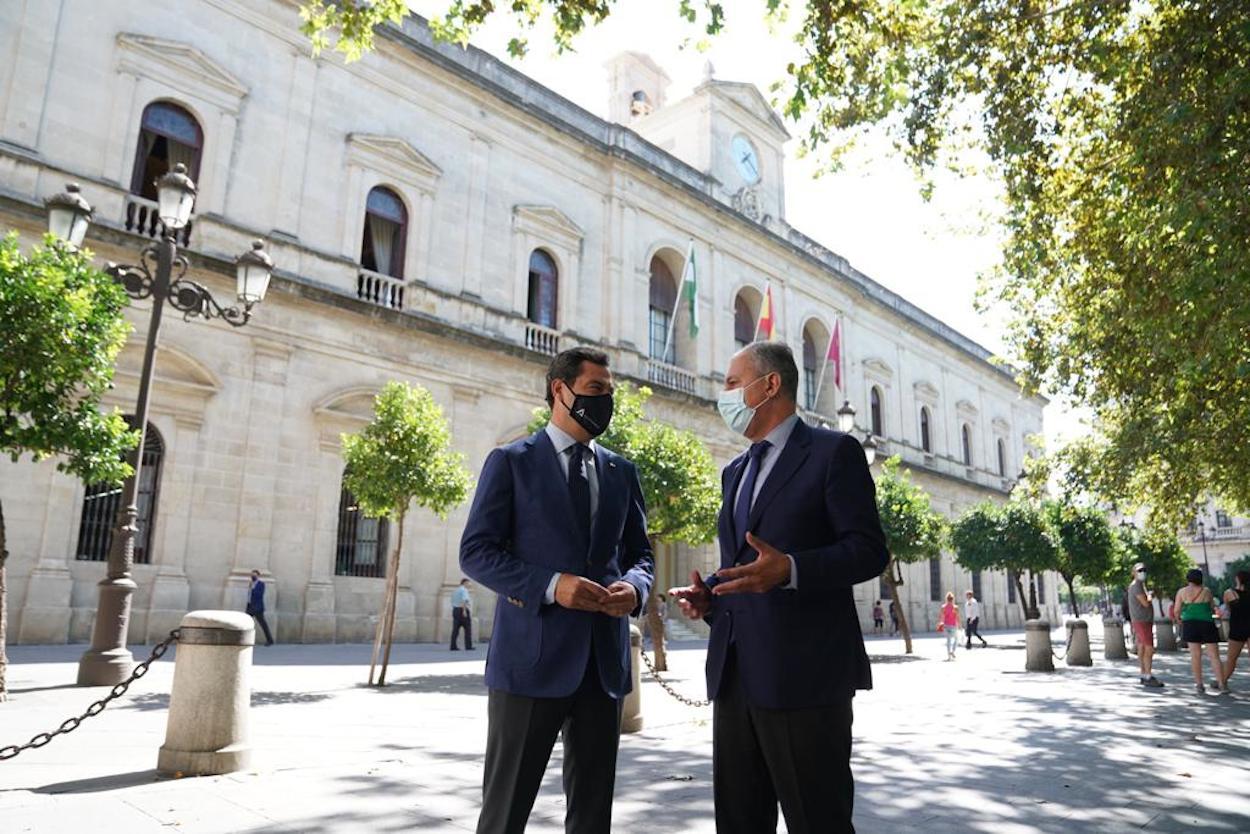 Juan Manuel Moreno y José Luis Sanz: si no puedes vencer a tu enemigo, únete a él. PP SEVILLA