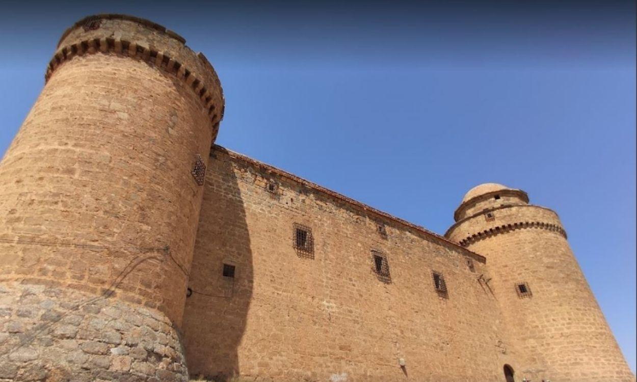 Castillo De La Calahorra (Granada)   Google Maps
