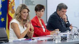 Yolanda Díaz, Isabel Rodríguez y José Luis Escrivá en la rueda de prensa posterior al Consejo de Ministros. Europa Press