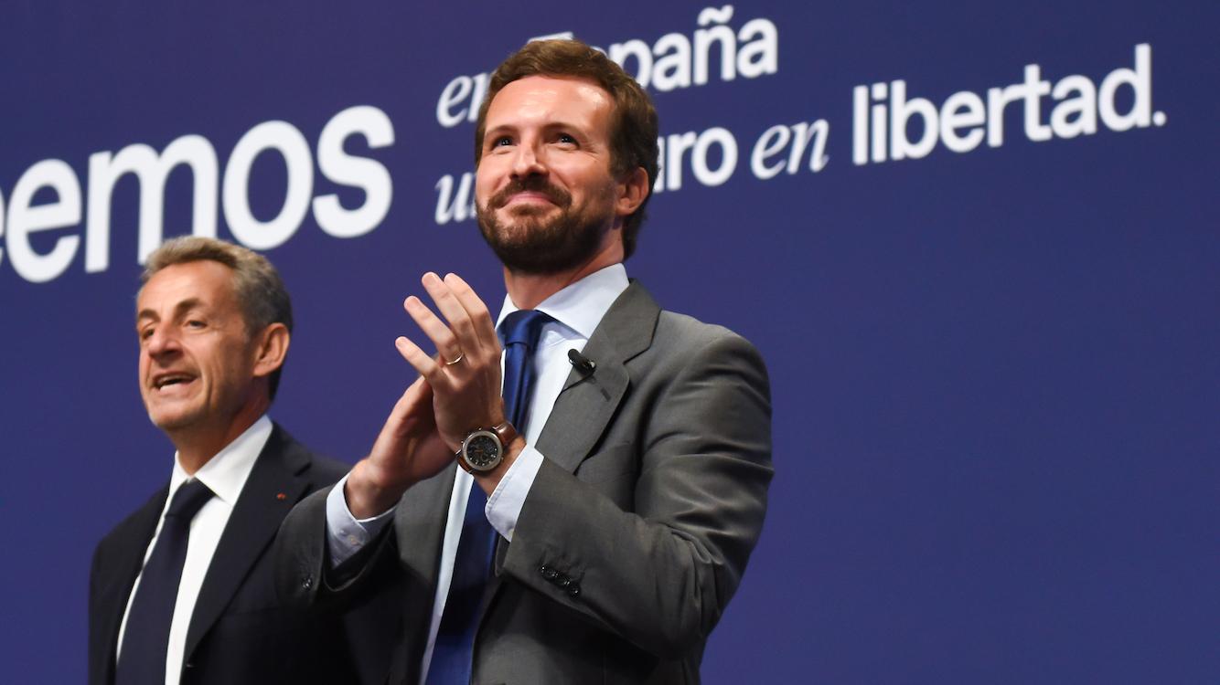 Pablo Casado junto al condenado Nicolas Sarkozy. EP