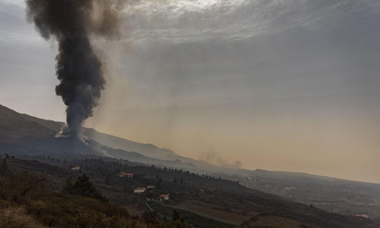 Canarias confina las localidades de La Palma de Los Llanos y El Paso por la calidad del aire. EP