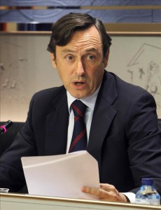 El PP presenta una reforma electoral que le ayudaría a conservar el poder
