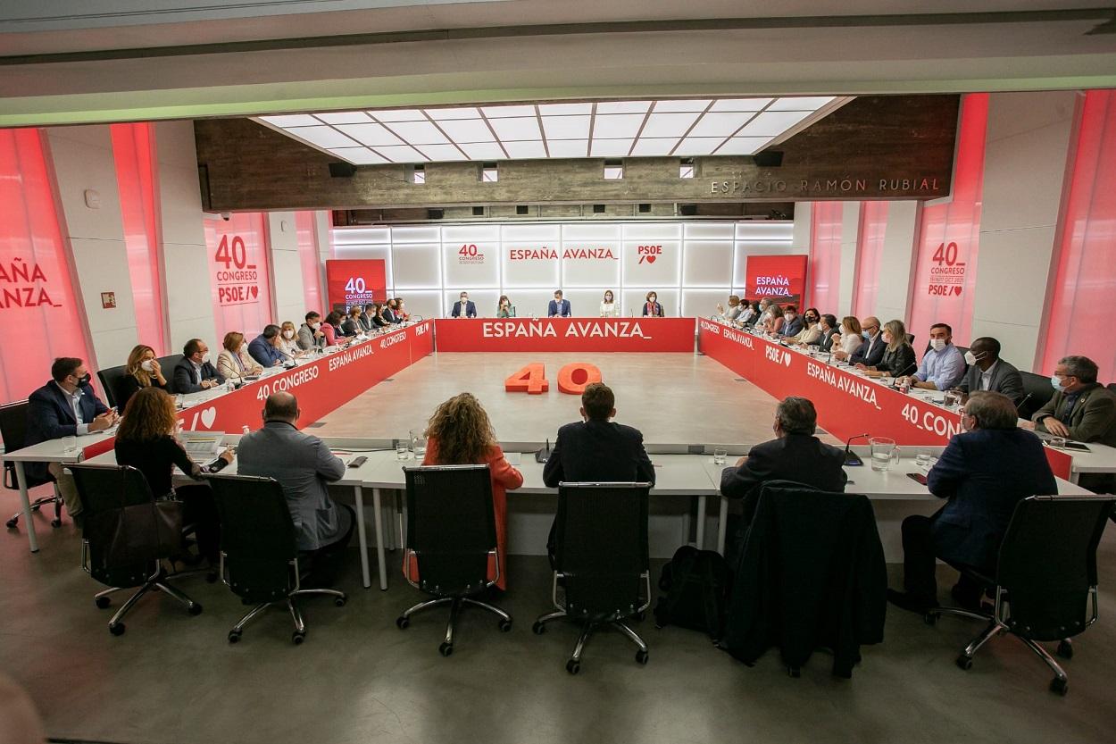 Víctor Camino analiza el 40º Congreso del PSOE.