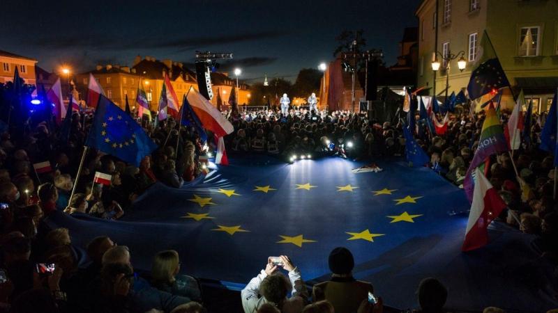 Protestas en Varsovia por la permanencia de Polonia en la UE. EP