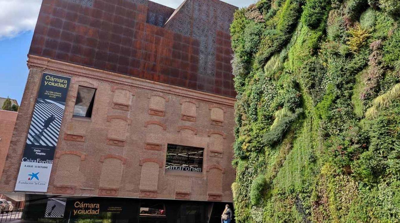 CaixaForum Madrid acoge el ciclo de conferencias Palabras de Ciencia, que pretende acercar la ciencia a todos los públicos y divulgar el conocimiento científico en un formato participativo y dinámico