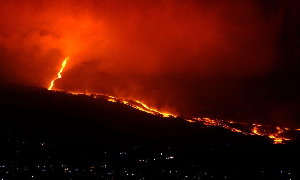Imagen del volcán activo de Cumbre Vieja en La Palma. EP