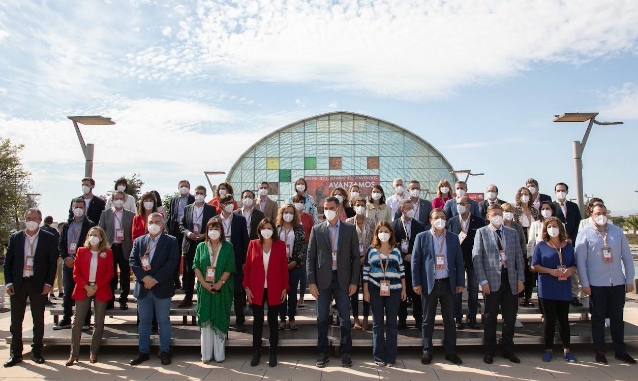 Foto de familia del 40 Congreso del PSOE. EP