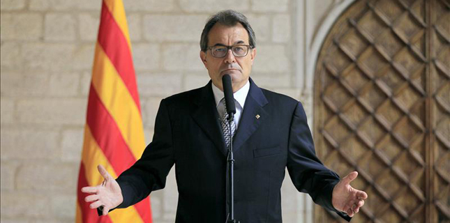 Casi 4.000 empresas han salido de Cataluña desde que llegó Artur Mas