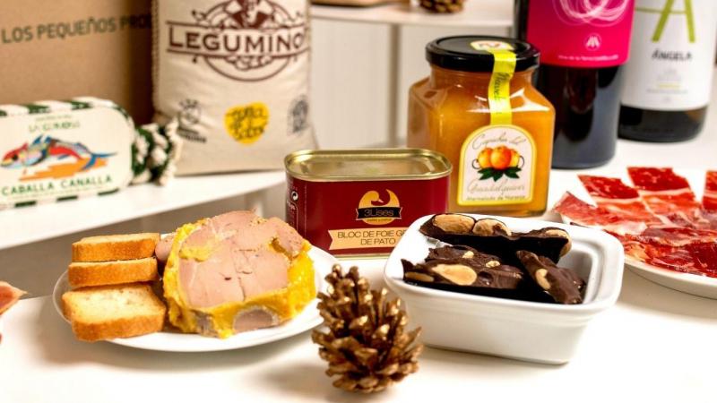 Todos los productos de Ubbora provienen de pequeñas familias productoras con una filosofía de trabajo y un respeto por el producto que evocan los tiempos pasados y nos recuerdan nuestras raíces, los sabores
