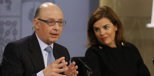 Más del Montoro electoral: los funcionarios recuperan parte de la extra y 1% de subida salarial