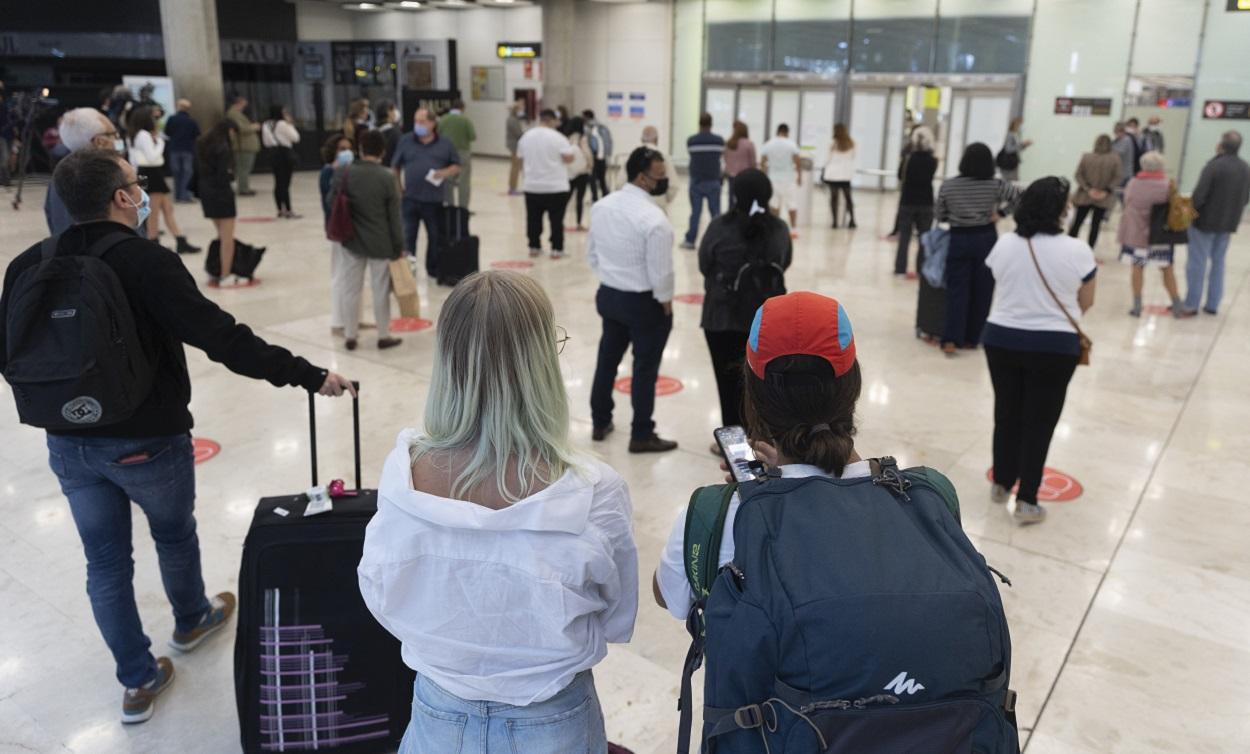 Ciudadanos de 23 países ya pueden viajar a la UE. EP