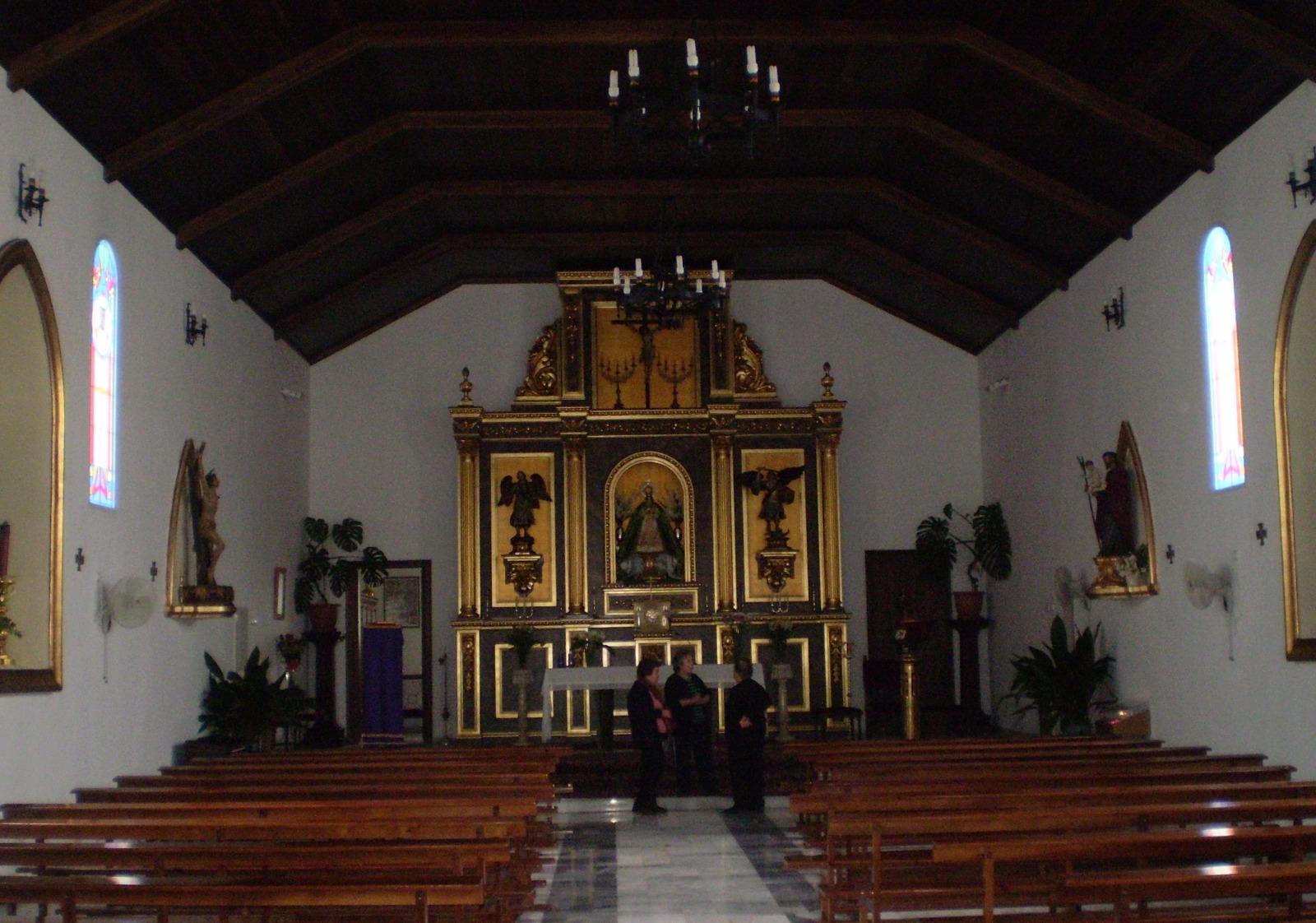 Interior de la Iglesia de Sedella.