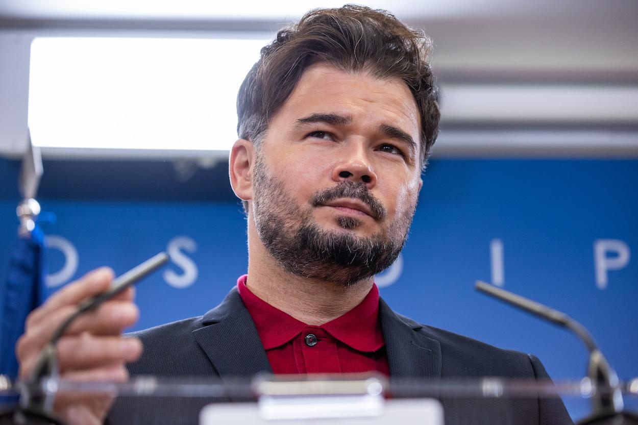 El diputado de ERC, Gabriel Rufián, se inventa un mote para Juan Carlos I.