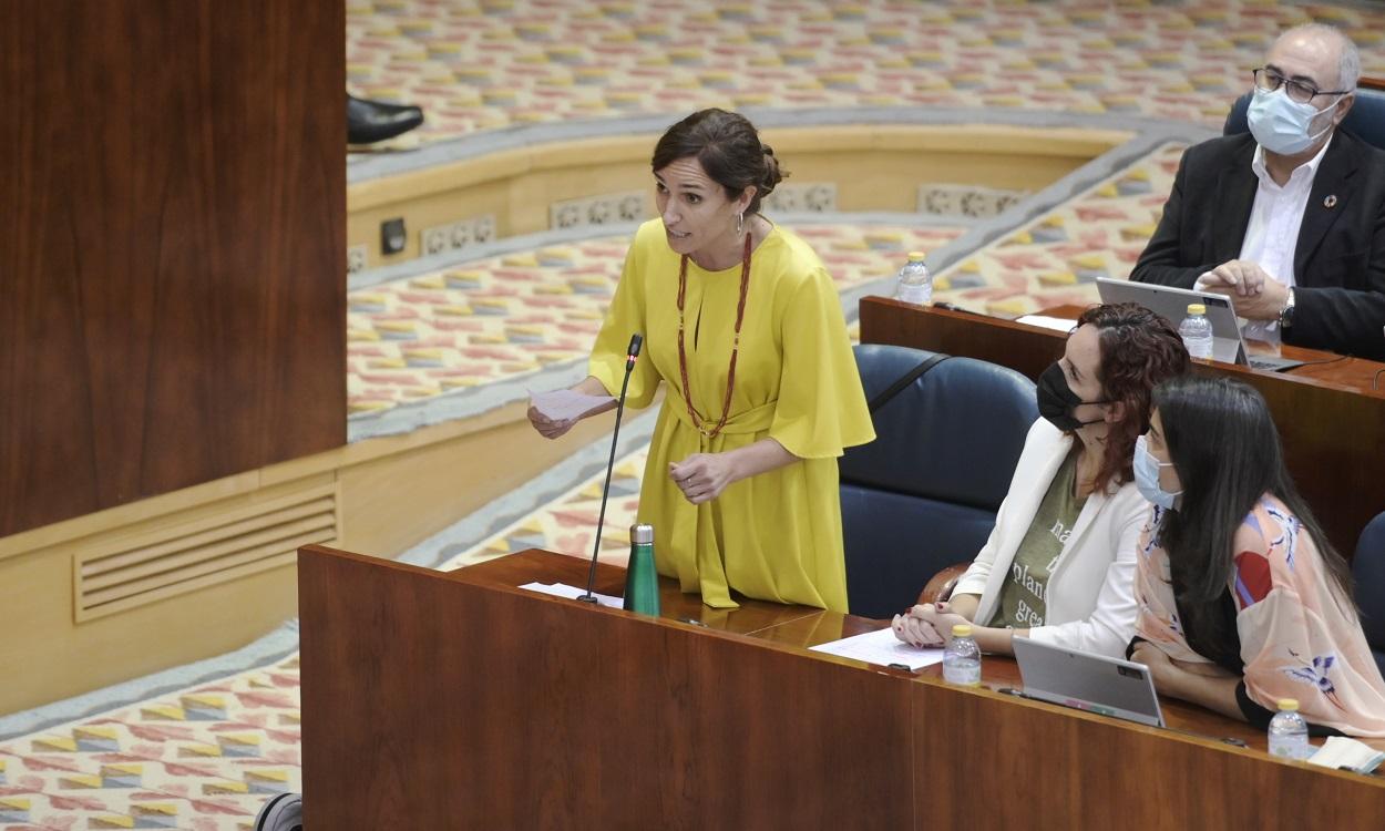 La portavoz de Más Madrid, Mónica García, en una sesión de control al Gobierno regional en la Asamblea de Madrid. EP
