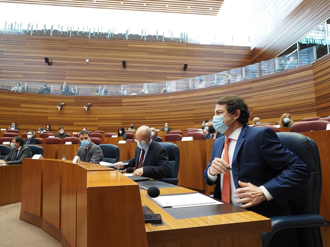 PP y Cs en Castilla y León vetan el debate de la propuesta que pide aclarar la gestión sanitaria de la Junta. EP