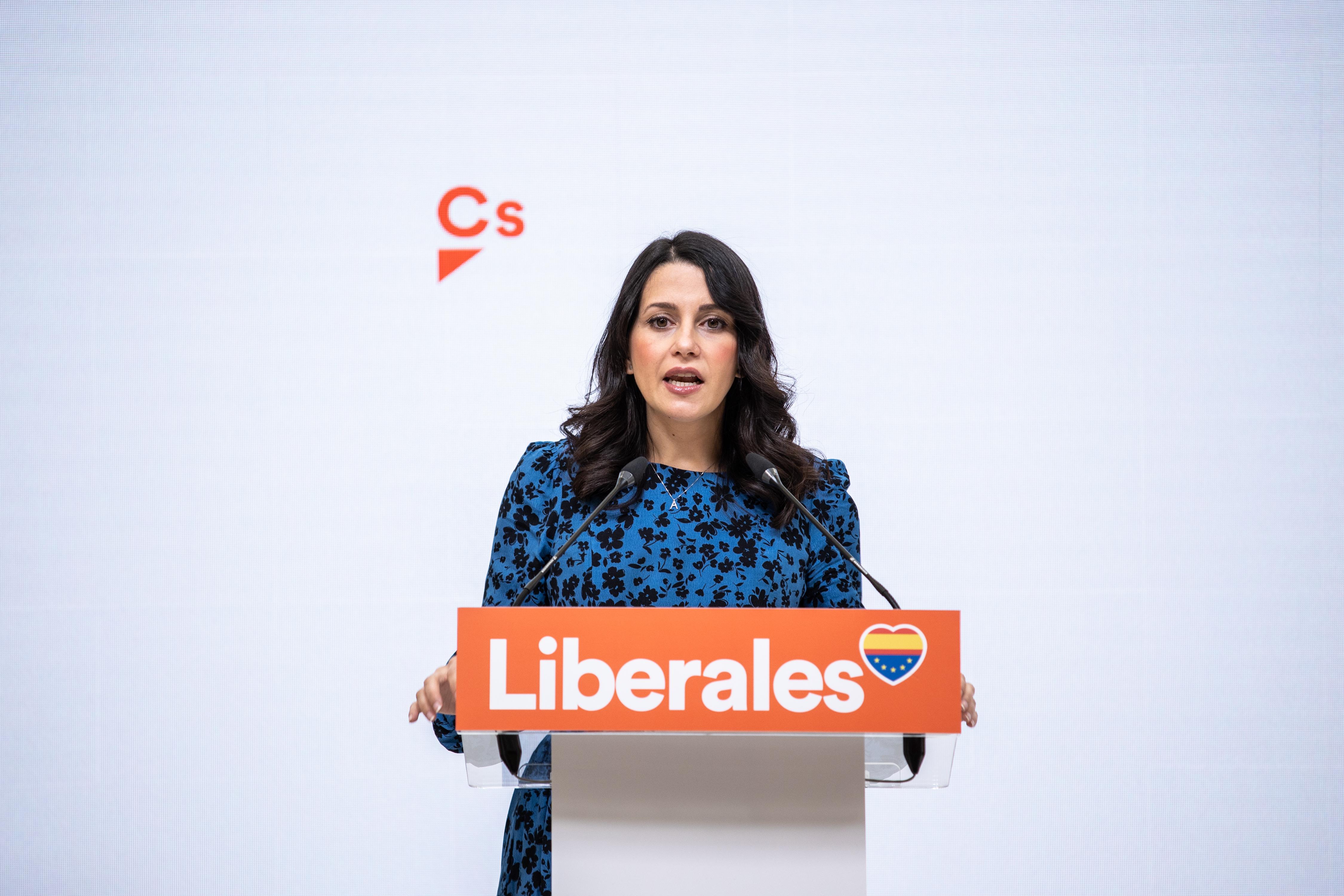 Inés Arrimadas, líder de Cs, durante una rueda de prensa. EP