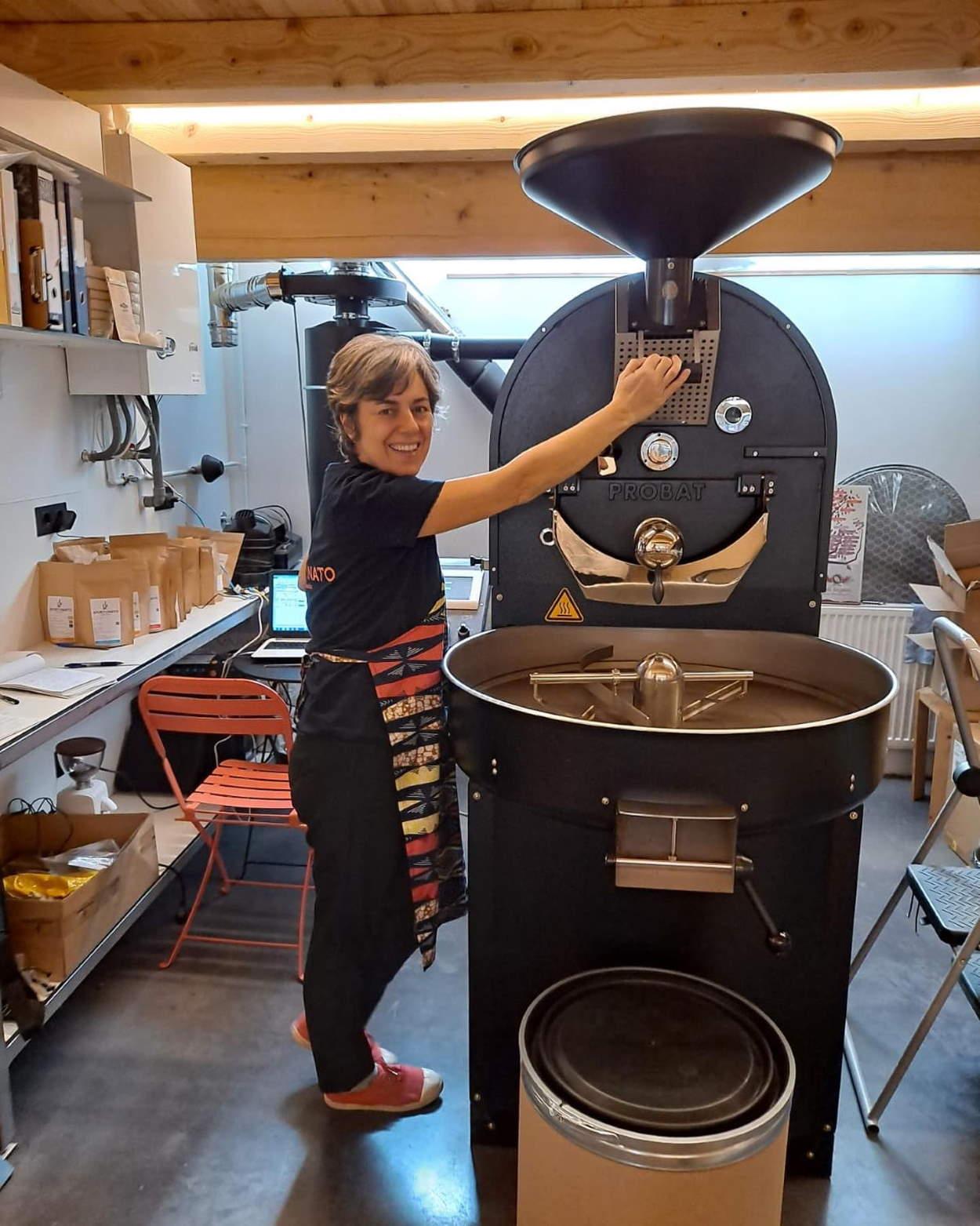 Cristina, coffe Roaster de Afortunato, lleva más de 20 años dedicada al sector y ven su producto online a través de Ubbora