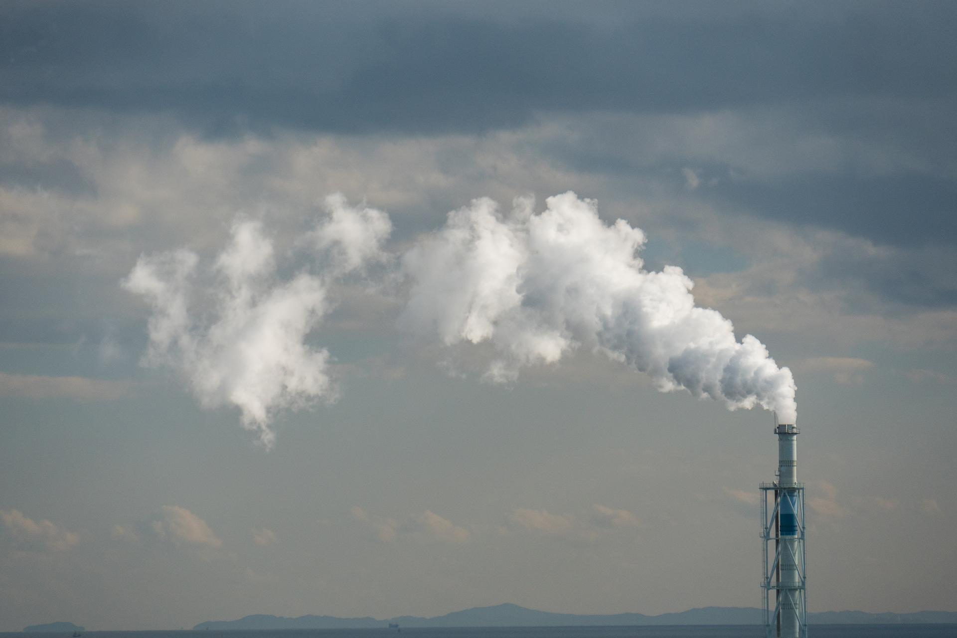Las emisiones de gases de efecto invernadero descienden por primera vez desde 1990