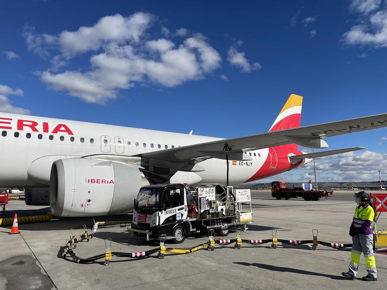 Primer vuelo de Repsol e Iberia con biocombustible producido en España con residuos