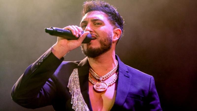 El cantante Omar Montes actúa en un concierto en el WiZink Center dedicado a la cultura hispanoamericana. EP