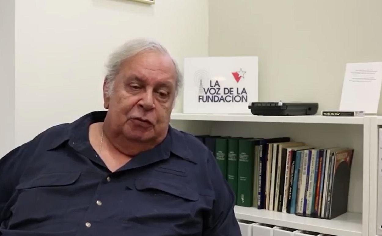 El poeta y periodista cubano Raúl Rivero Castañeda en una imagen de archivo. Fuente: Youtube.
