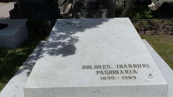 Tumba de La Pasionaria Tumba de La Pasionaria