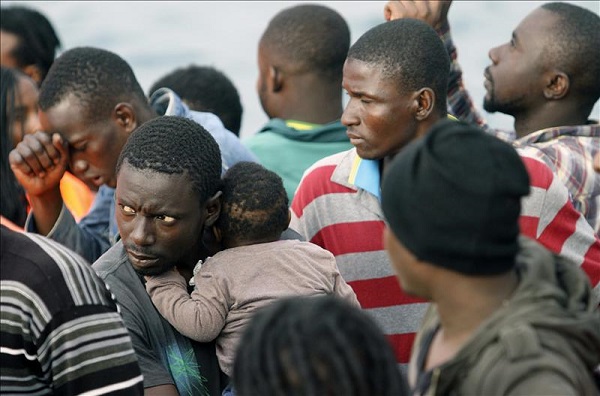 Imagen de archivo de inmigrantes subsaharianos rescatados en el Mediterráneo.