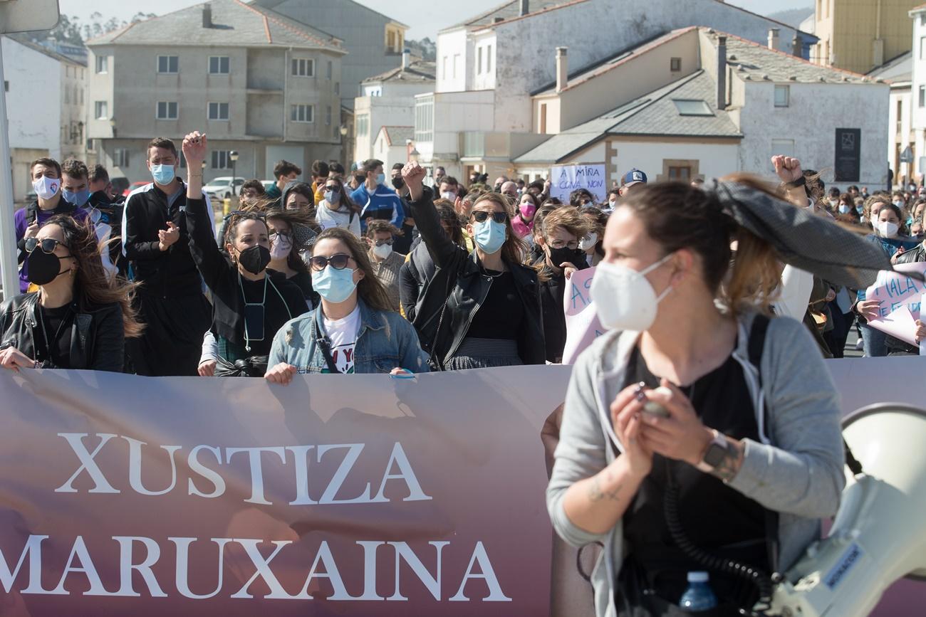Imagen de una marcha de apoyo a las casi 90 mujeres grabadas (Foto: Europa Press).