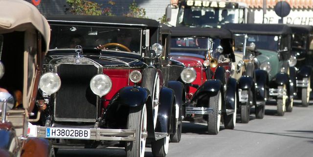 Ciudadanos plantea sustituir los coches de caballos de Málaga por autos de época