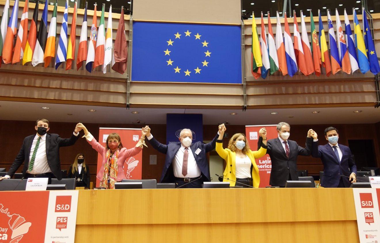 Lula Da Silva y José Luis Rodríguez Zapatero celebran un acto en el Parlamento Europeo.