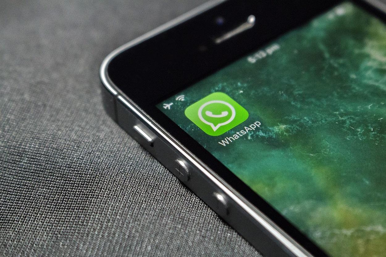 Cómo enviar una ubicación falsa con WhatsApp