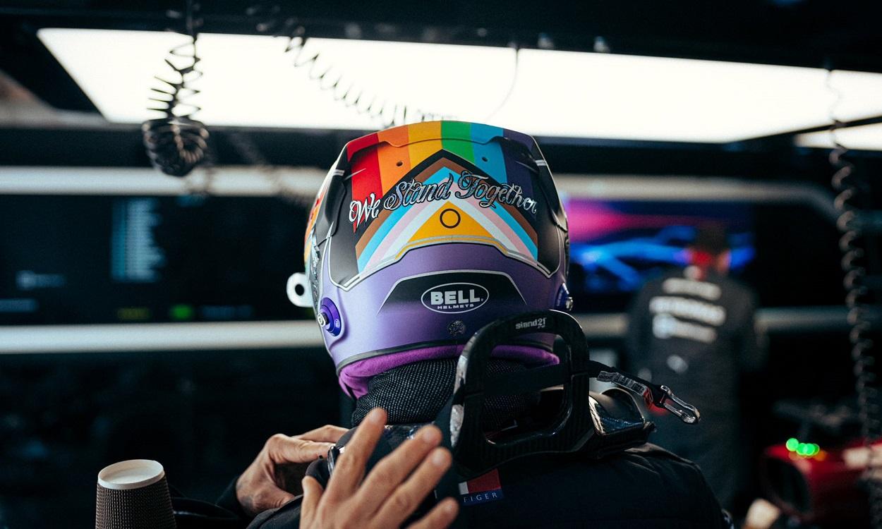 El reivindicativo casco de Lewis Hamilton en el Gran Premio de Qatar