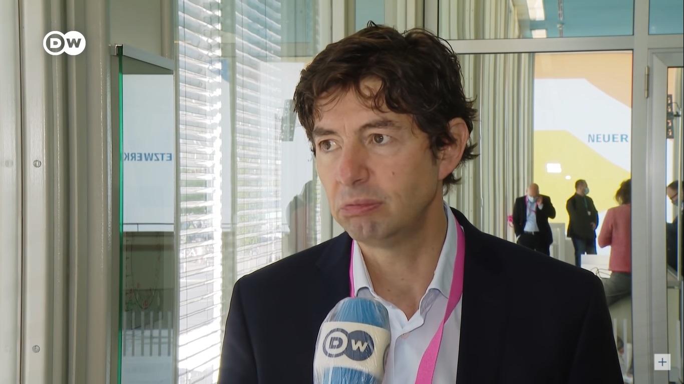 Christian Dorsen en una entrevista con DW News. DW News.