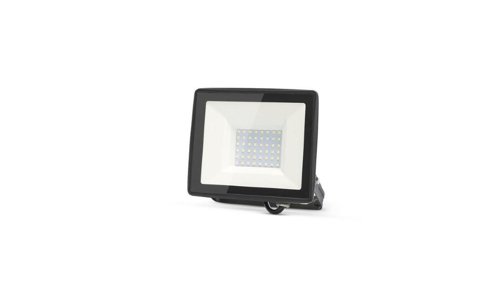 10 Proyector exterior LED de 50w 10 Proyector exterior LED de 50w