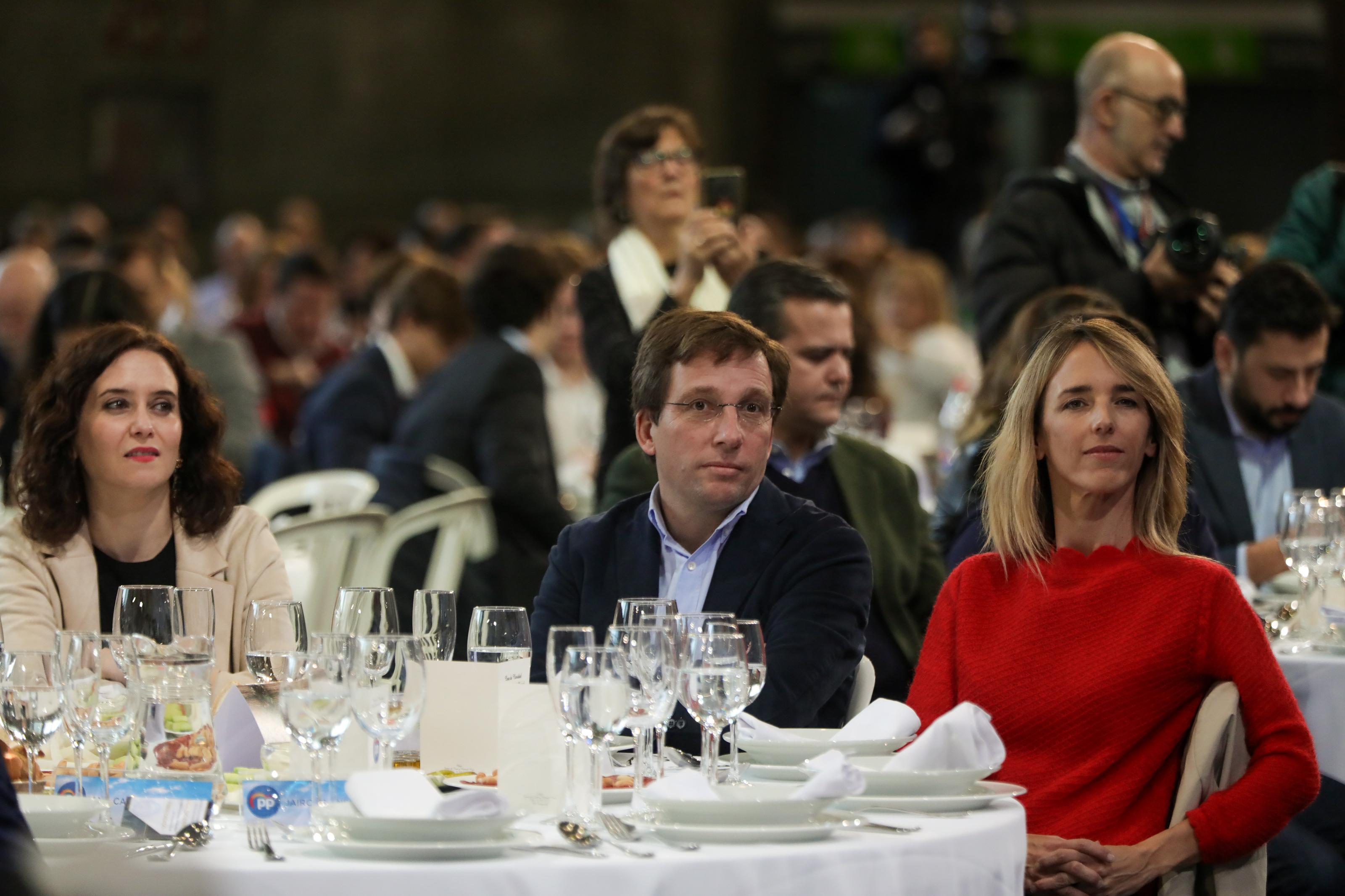 Isabel Díaz-Ayuso, José Luis Martínez Almeida y Cayetana Álvarez de Toledo