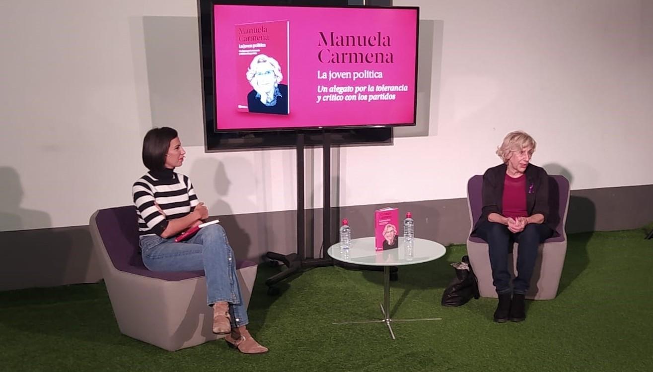 La periodista Ana Pastor entrevista a Manuela Carmena. EP